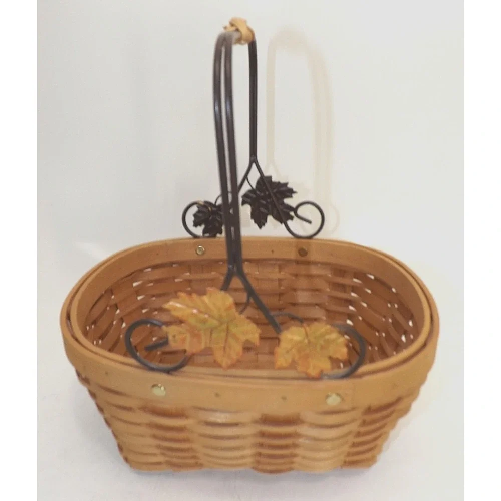 Metal & Wicker Maple Leaf Design Handle Egg Fruit Decorative Basket  8 x 6 x 5